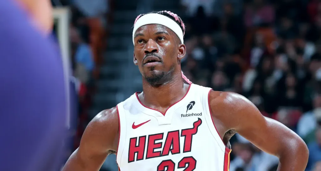 I Miami Heat sospendono Jimmy Butler per 7 gare dopo la richiesta di trade