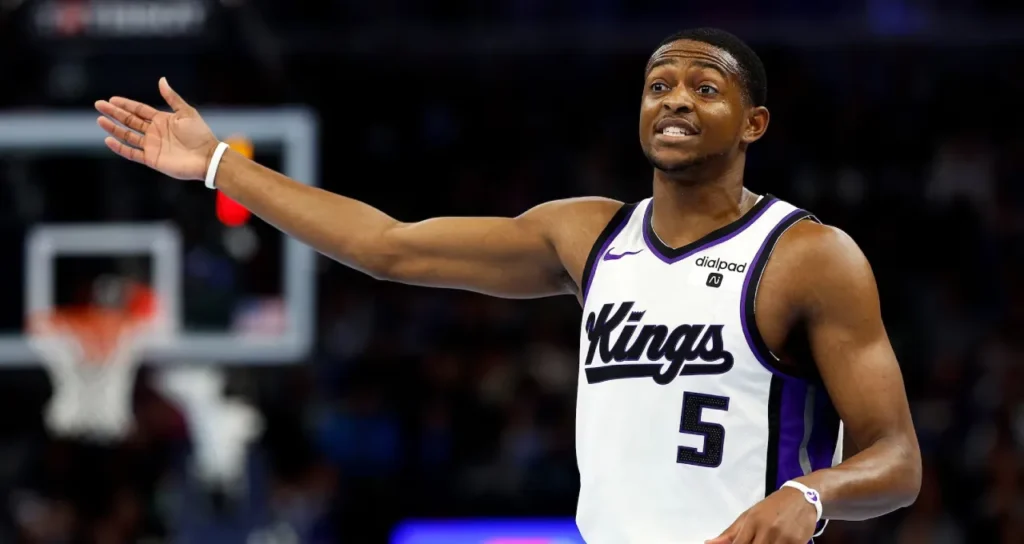 I Sacramento Kings aprono alla cessione di Fox