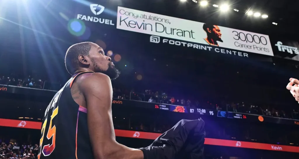 Fine di un'era, Kevin Durant ha giocato la sua ultima partita con i Phoenix Suns