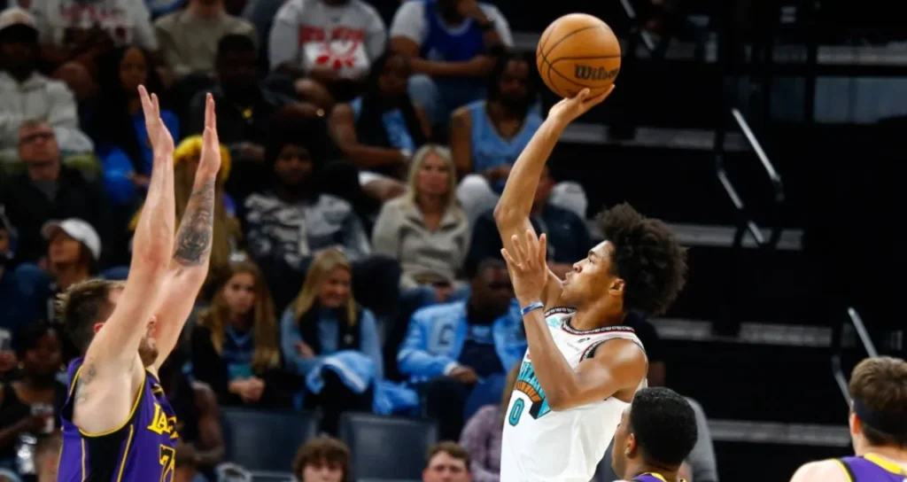 Infortunio al polso e lungo stop in arrivo per Jaylen Wells dei Memphis Grizzlies